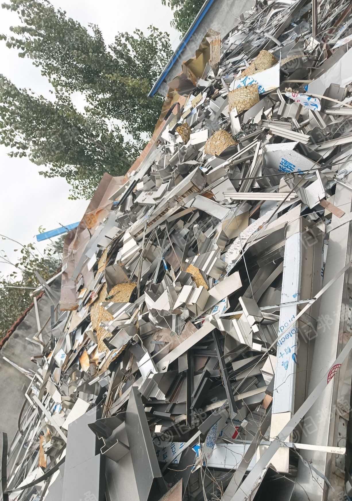 出售304不锈钢废料，现货25吨左右