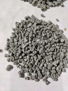 常年出售吨包颗粒，3道四层60目网，一天五六吨