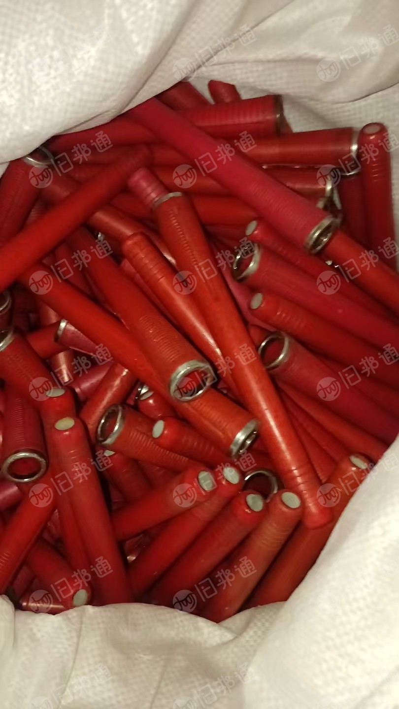 出售PC纱管毛料，现货量十几吨