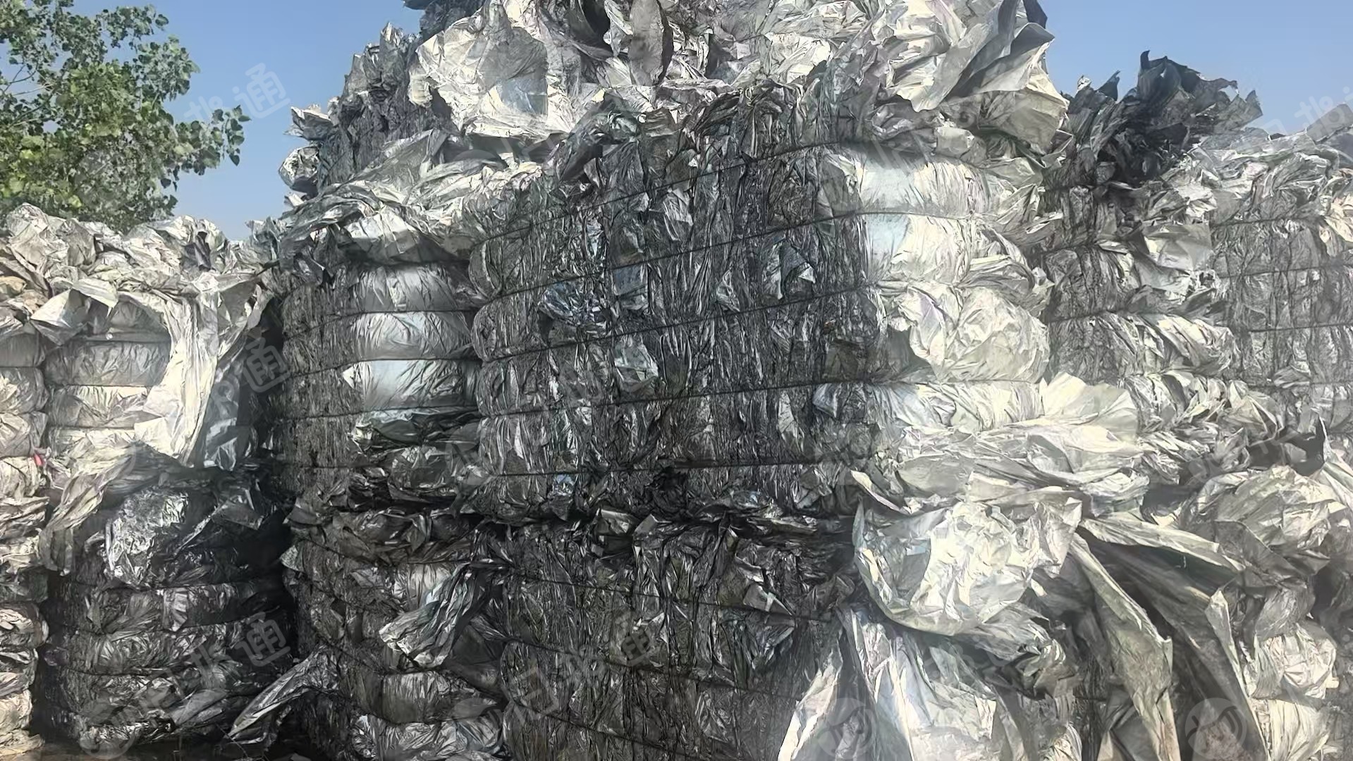 长期出售铝塑膜废料，没有粉子，一个月300吨
