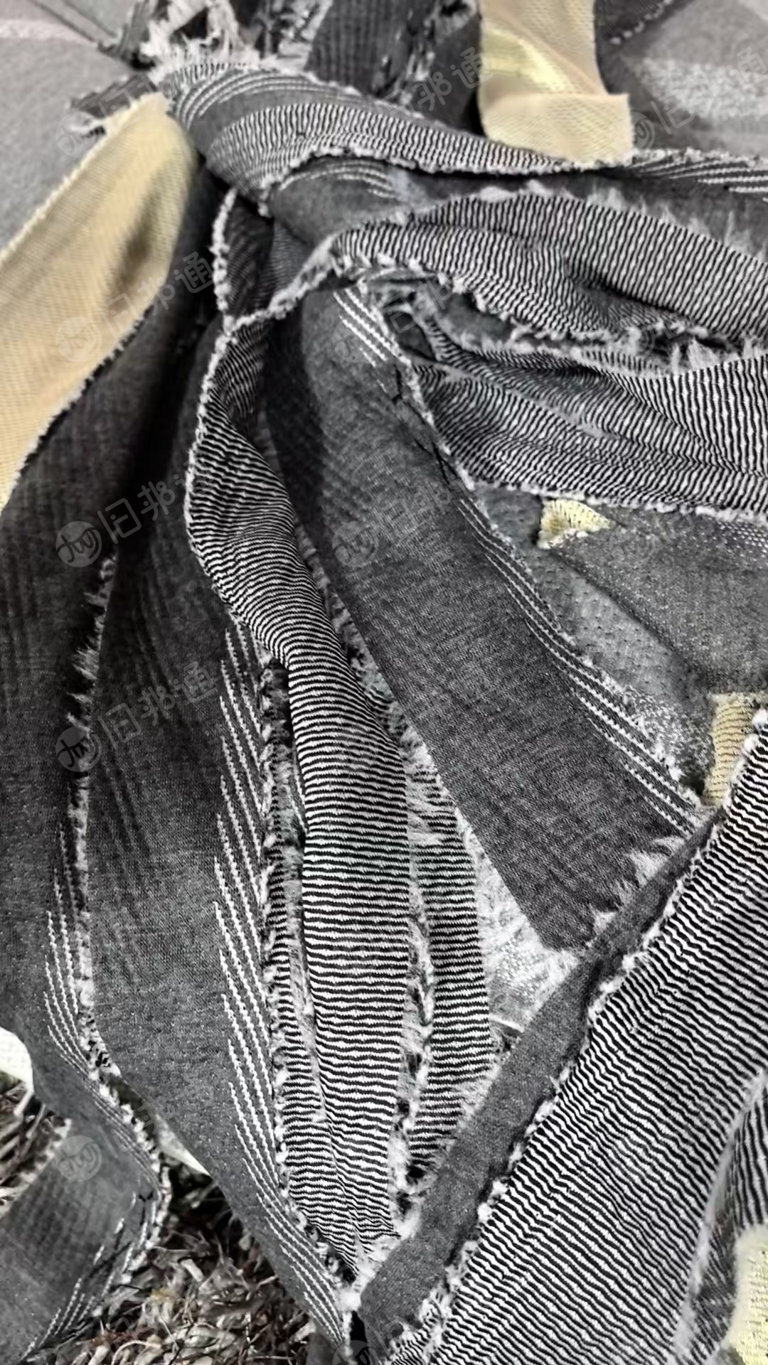 长期出售床垫厂下来的床垫废布料，床垫下脚料，货在江西宜春