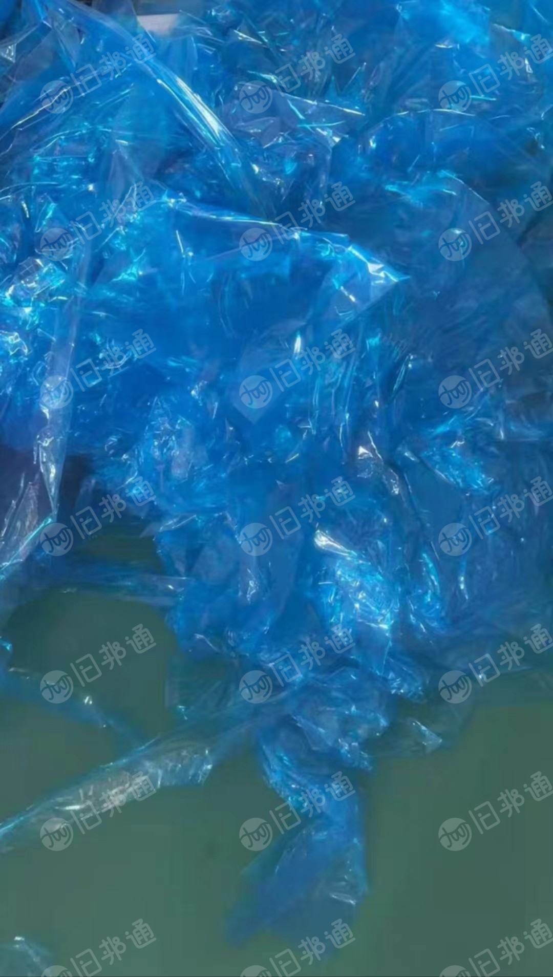 长期出售碳纤维下来的pe花膜废料，pet膜废料，分开压包，统货出