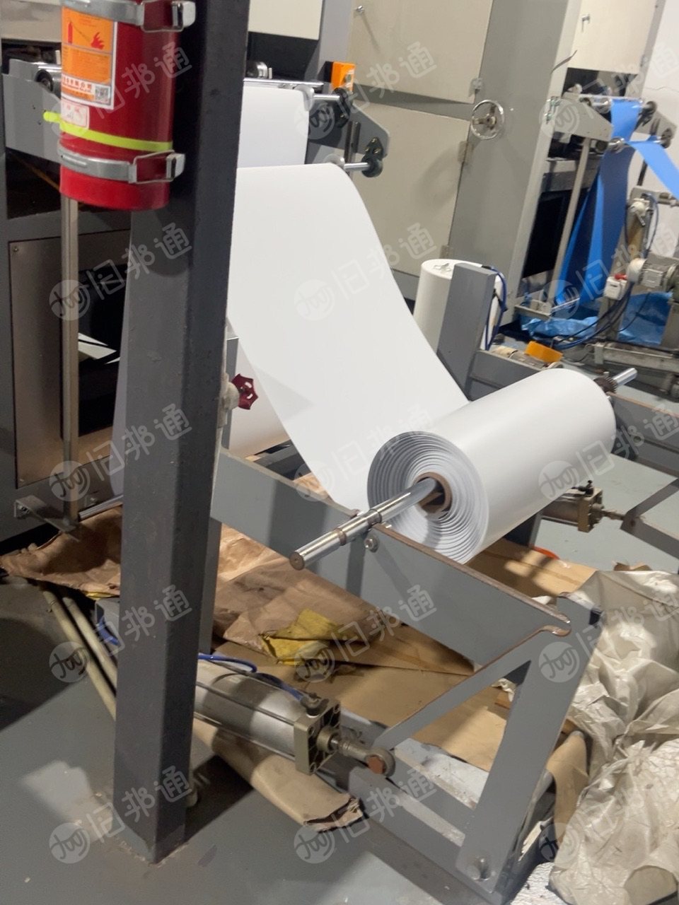 出售PS植绒边角料，现货2吨，长期有货