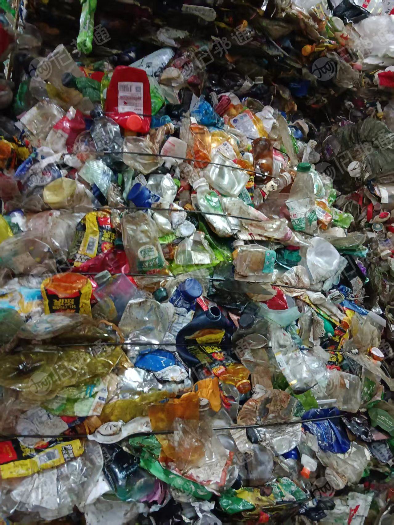 出售杂瓶砖,聚酯压块,