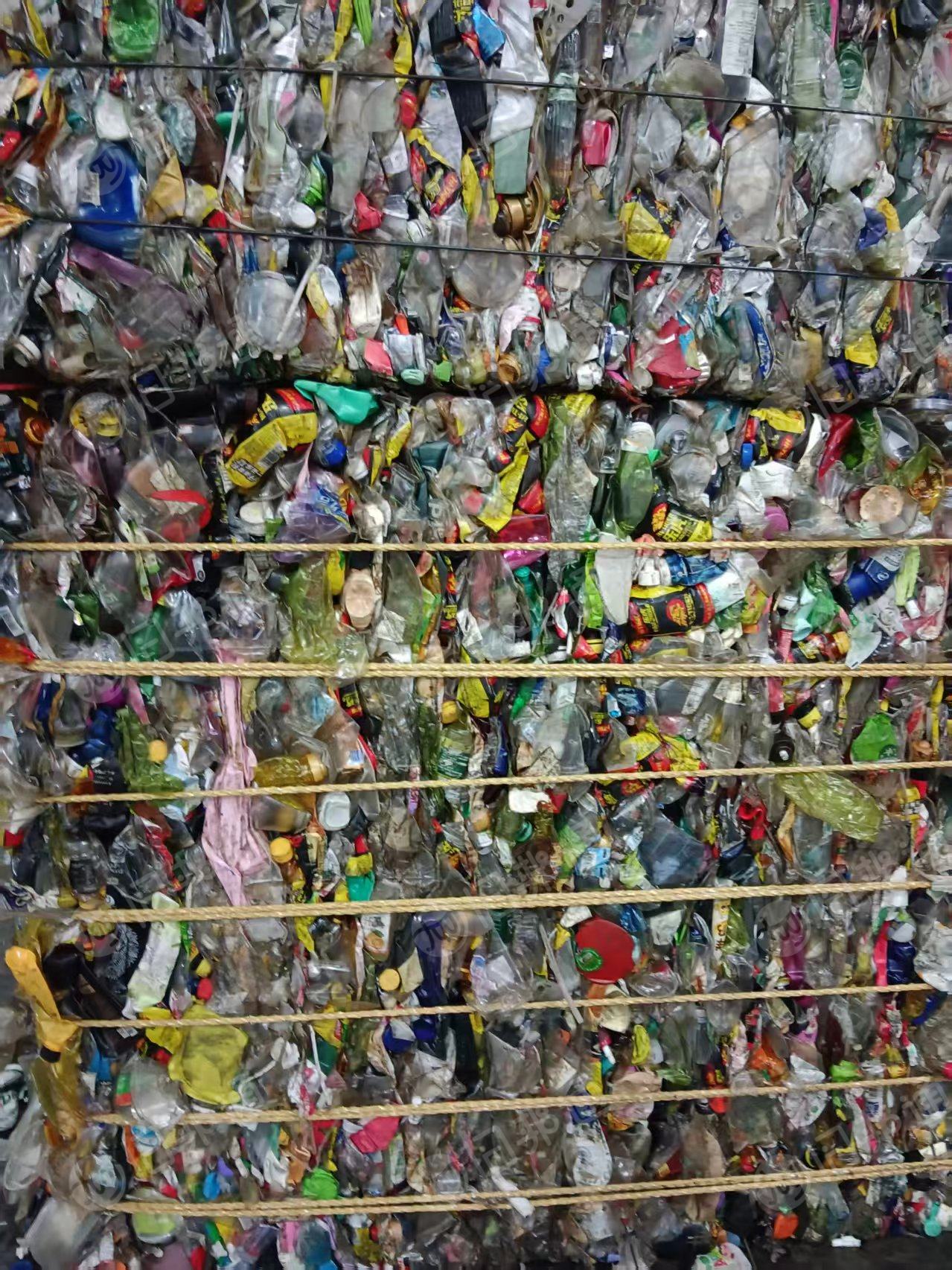 出售杂瓶砖，聚酯压块，