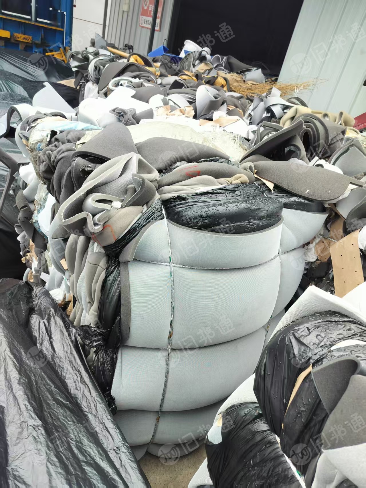 长期出售汽车厂下来的海绵，海绵下脚料，发泡海绵