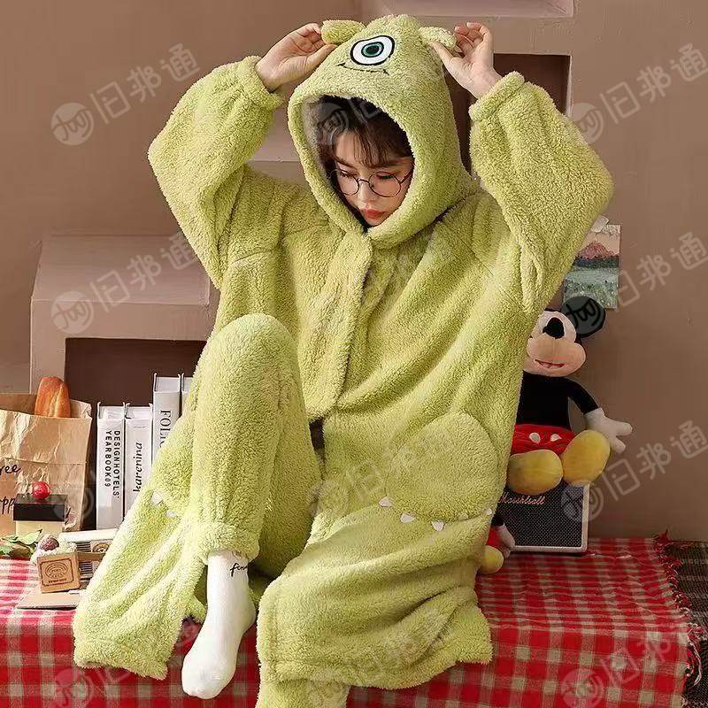 出售毛绒睡衣，库存睡衣，单眼怪260克，有ML两个码，现货有500套，货在广东揭阳