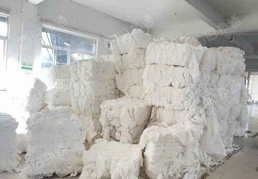 长期出售水刺无纺布，无纺布边角料，有全黏胶的和配比的，货在浙江杭州