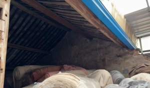 出售单面舒棉绒，法兰绒，库存绒布，杂货，门幅基本175左右，现货有10-15吨，货在浙江宁波慈溪