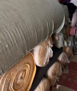 出售库存绒布，单面泰迪绒，门幅1.5，黄色居多，货在江西抚州