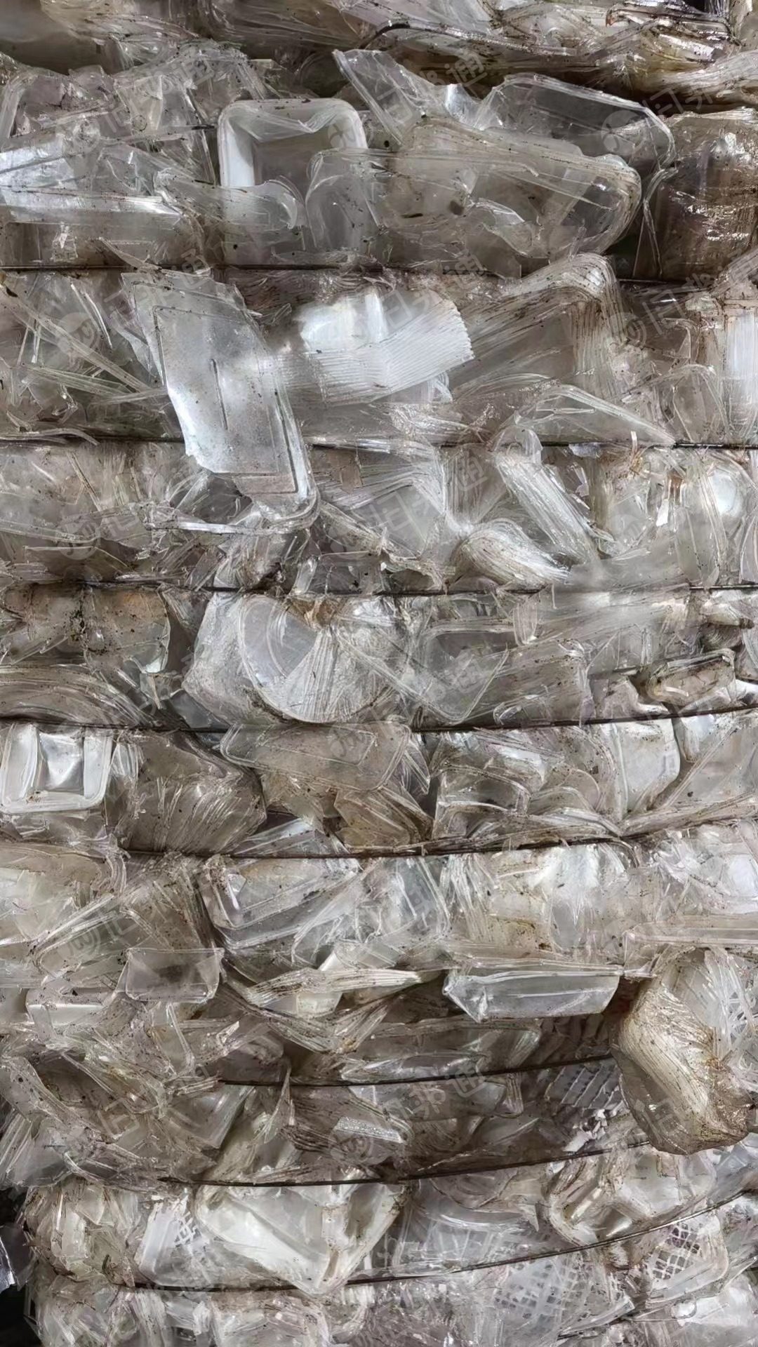 出售透明餐盒压块，现货几吨