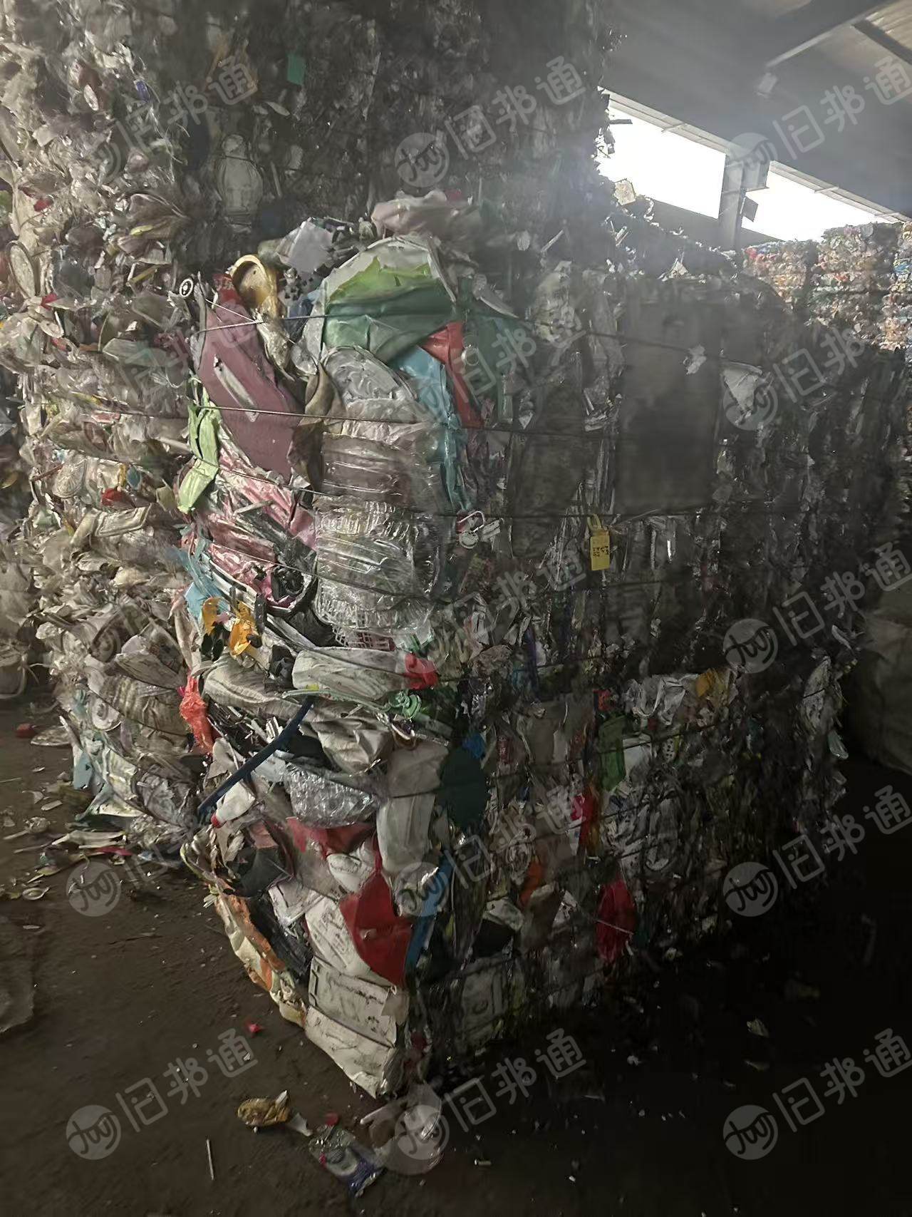 出售杂塑料压包料，现货9*6一车，长期有货