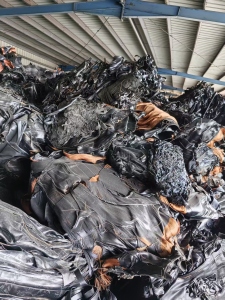 大量收购轮胎厂未硫化的生胶边角料