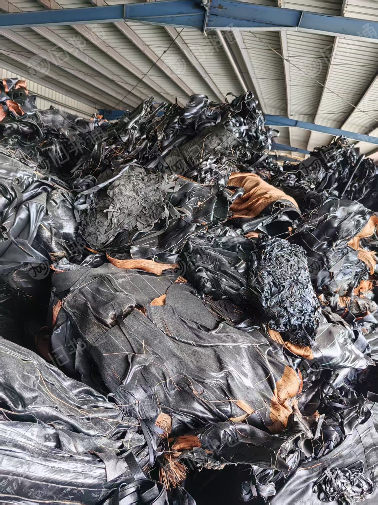 大量收购轮胎厂未硫化的生胶边角料