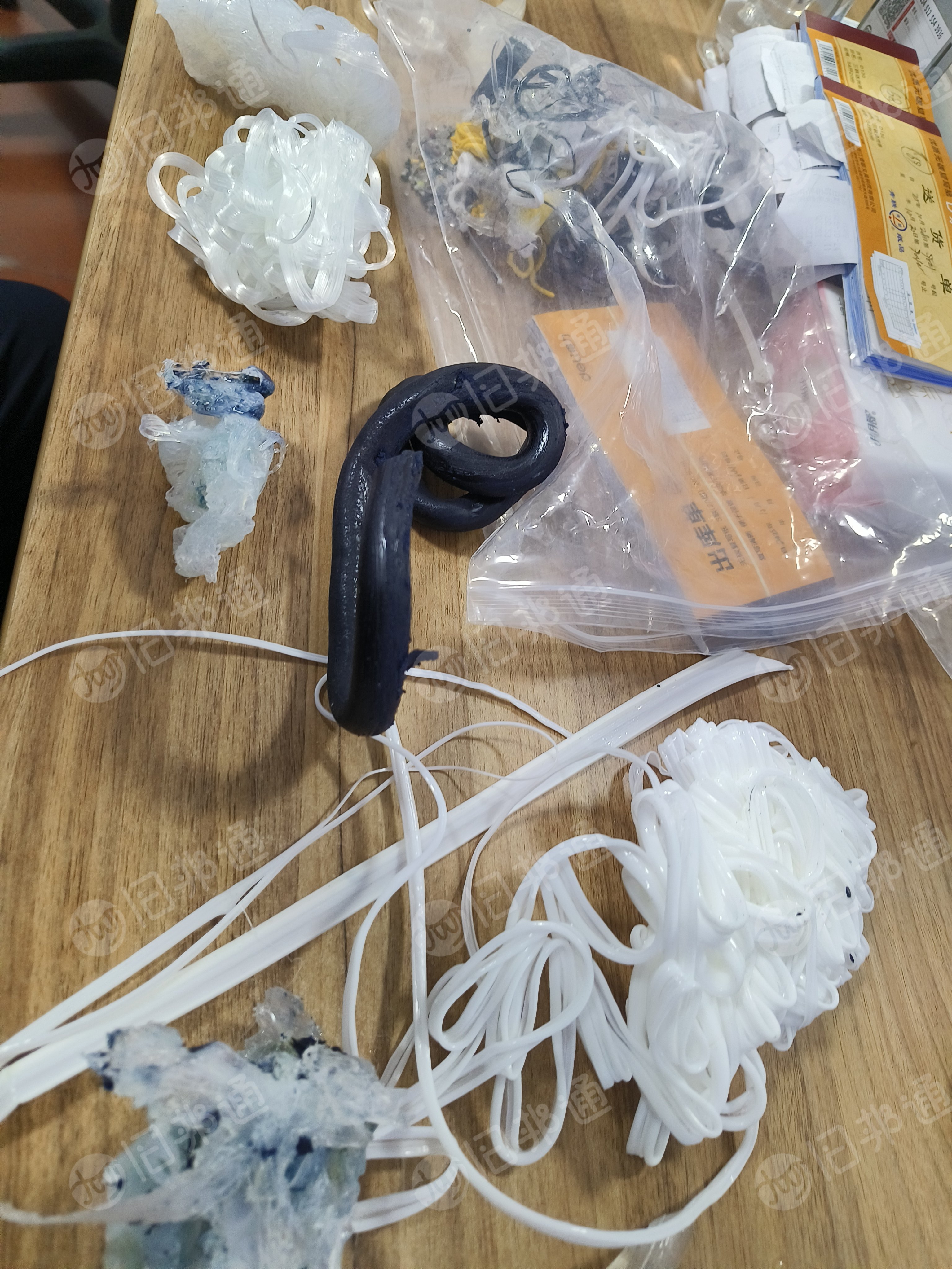 出售试机料，材质比较复杂，月供10-15吨，可用于炼油