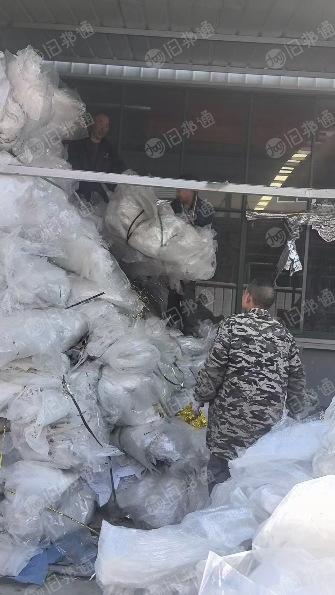 出售PET胶水膜，防水卷材下来的，现货9*6两车