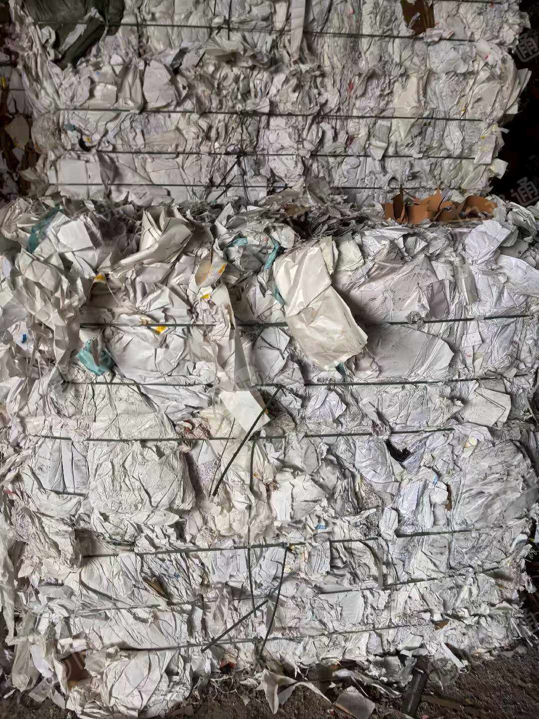 出售无膜不干胶纸压包料