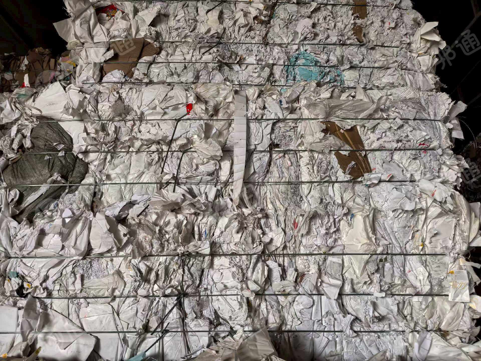 出售无膜不干胶纸压包料