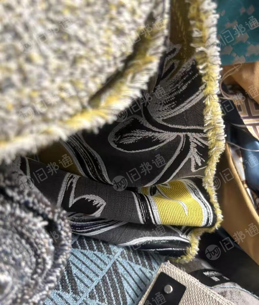 出售沙发布,大小卷布,提花花布,机织花布,现货只有1000米左右,货在江西南康