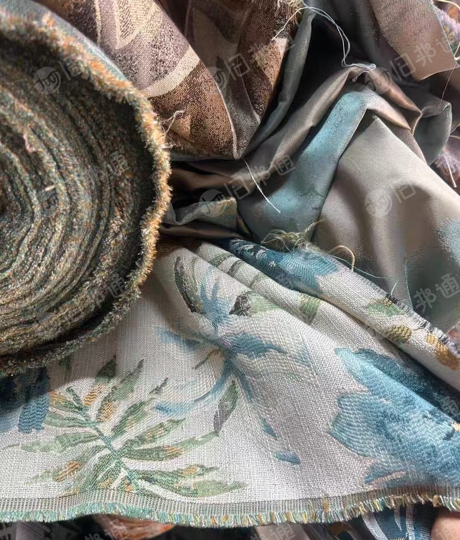 出售沙发布，大小卷布，提花花布，机织花布，现货只有1000米左右，货在江西南康