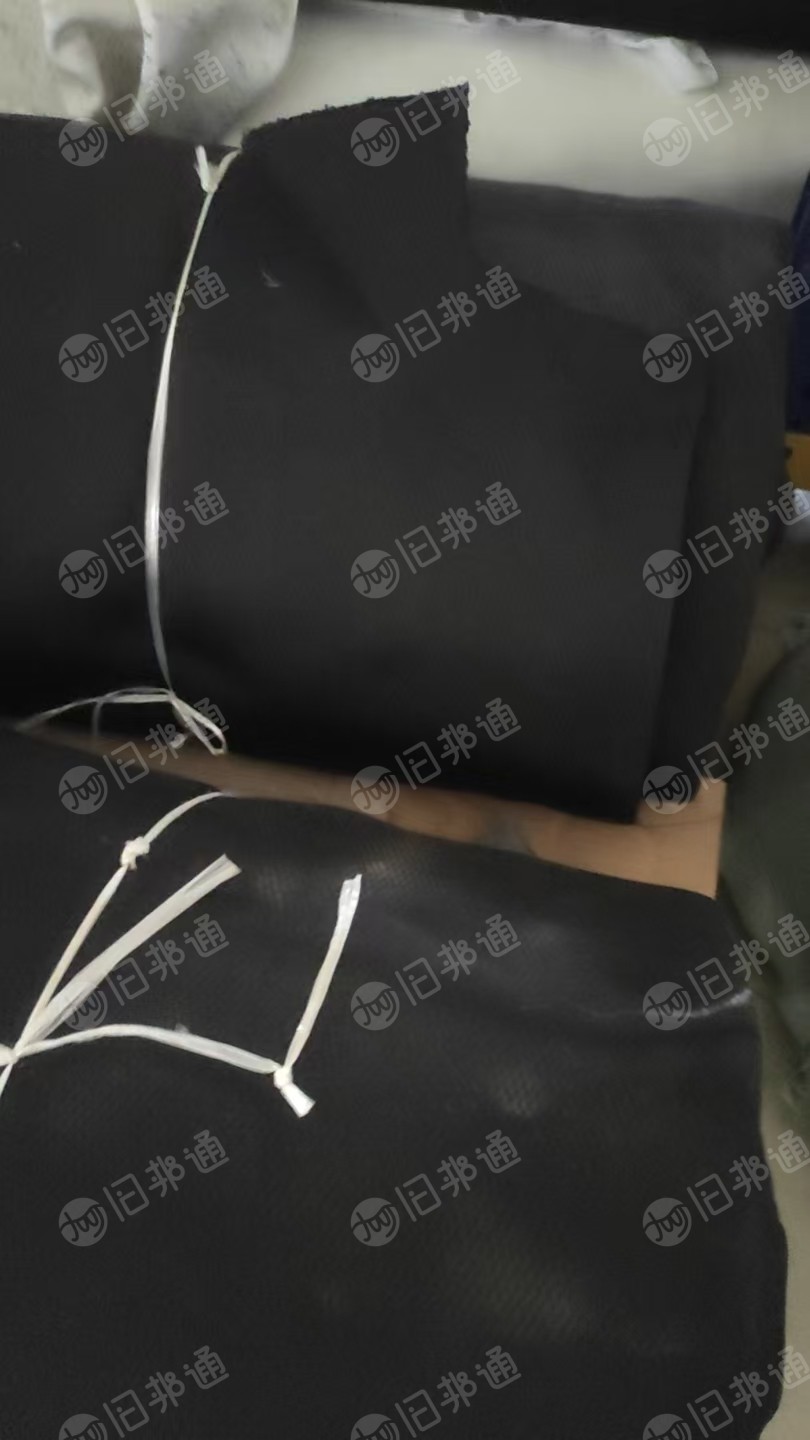 出售库存沙发布,库存布,可以做汽车坐垫和飞织鞋面,门幅1.1克重450-650,现货有二千米