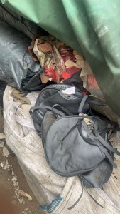 出售废羊皮边角料，现货有4吨左右，废皮革