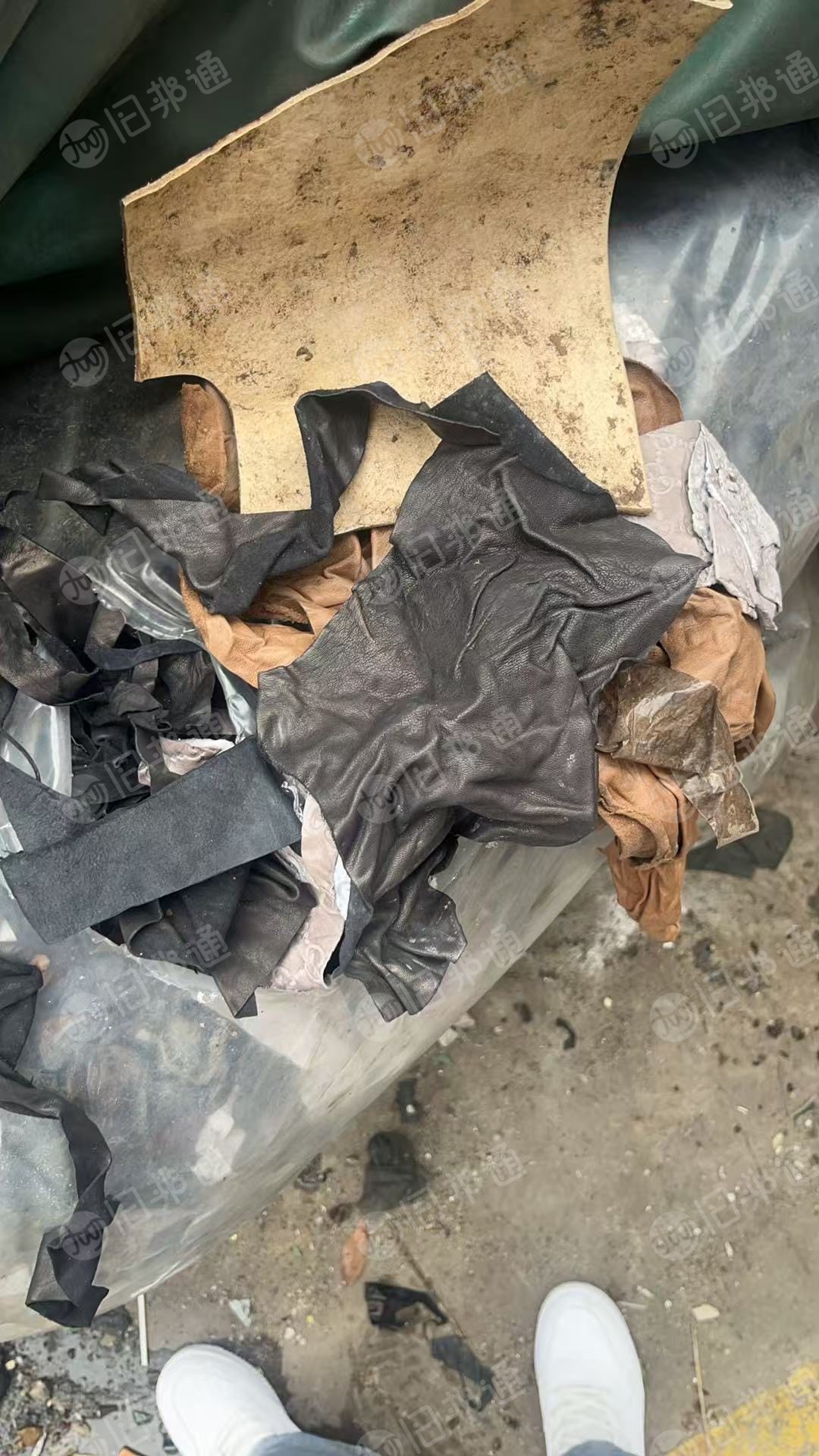 出售废羊皮边角料,现货有4吨左右,废皮革