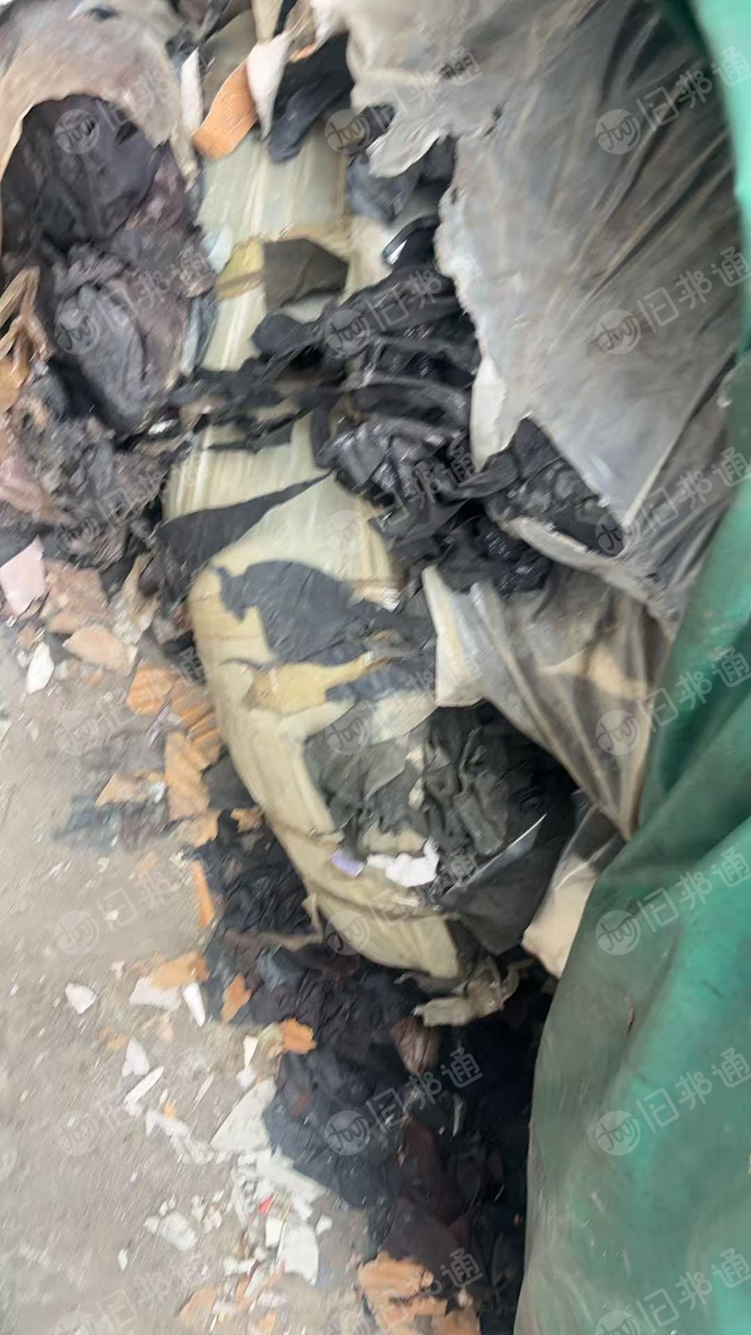 出售废羊皮边角料，现货有4吨左右，废皮革