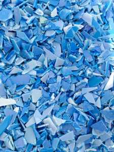 出售大蓝桶破碎料，现货2吨，长期有货