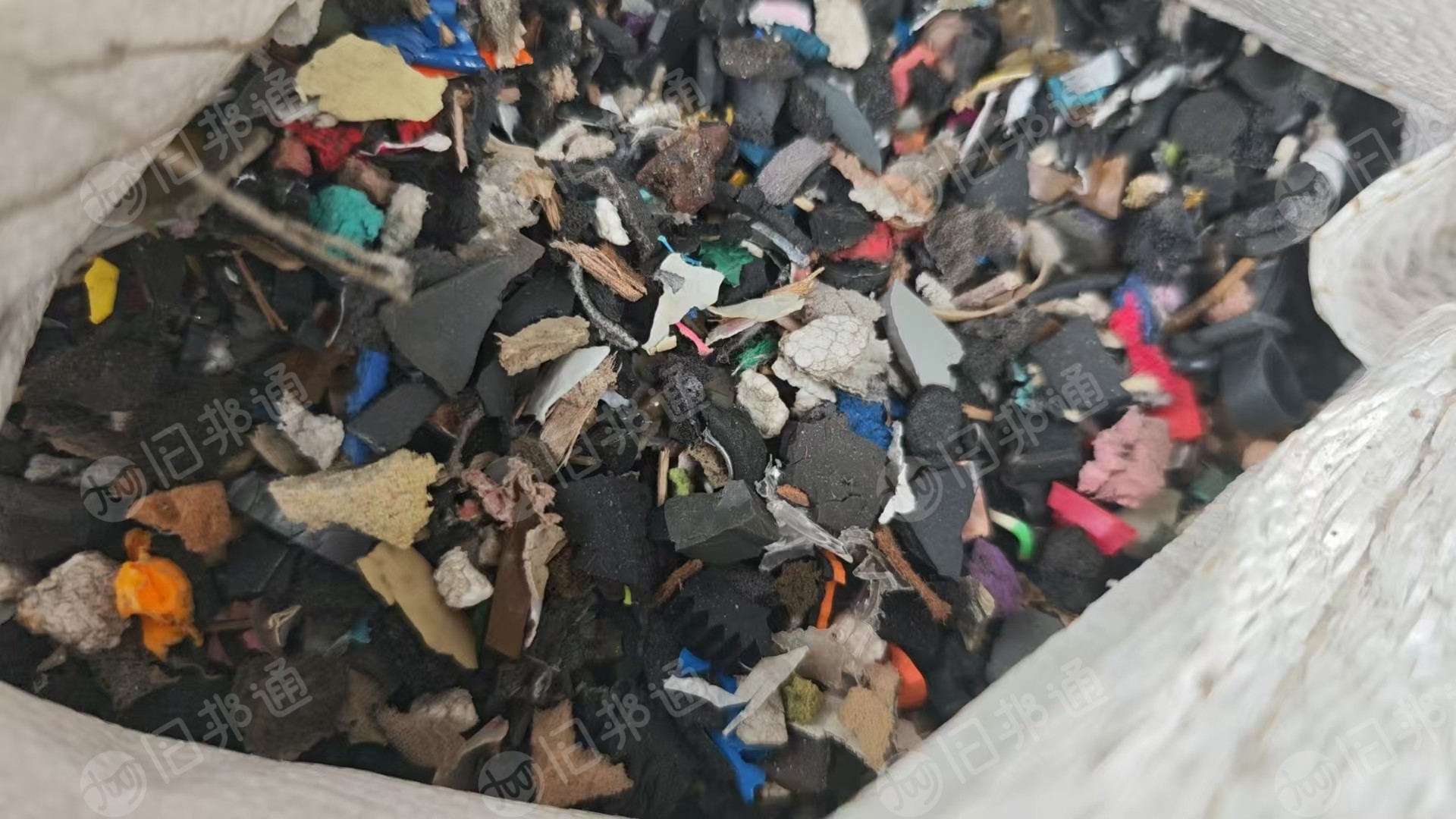 出售橡胶炼油料,月供1挂车