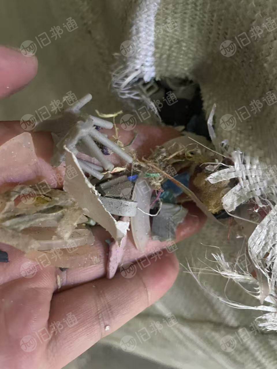 出售塑料膜炼油料，日杂料里面水洗pp出来的，月供1/2挂车，差不多30吨