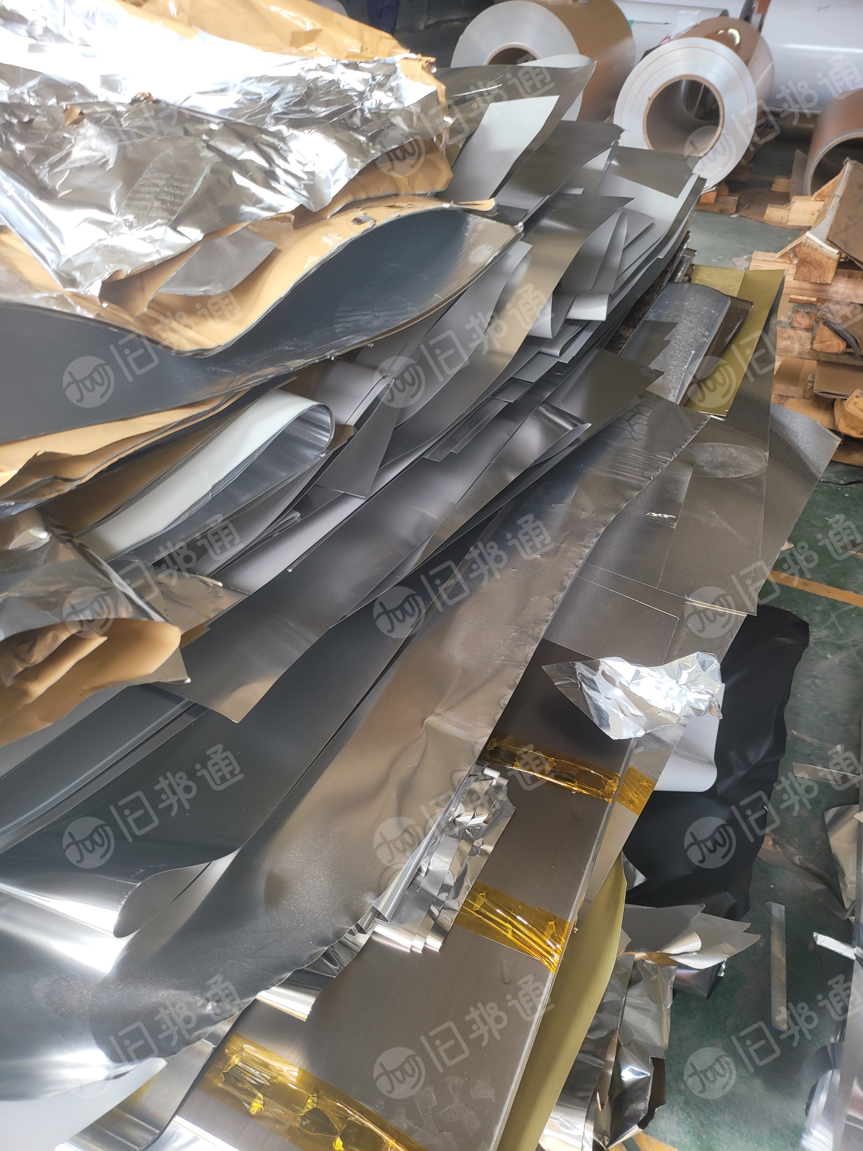 出售1系铝,纯铝箔,现货100吨左右