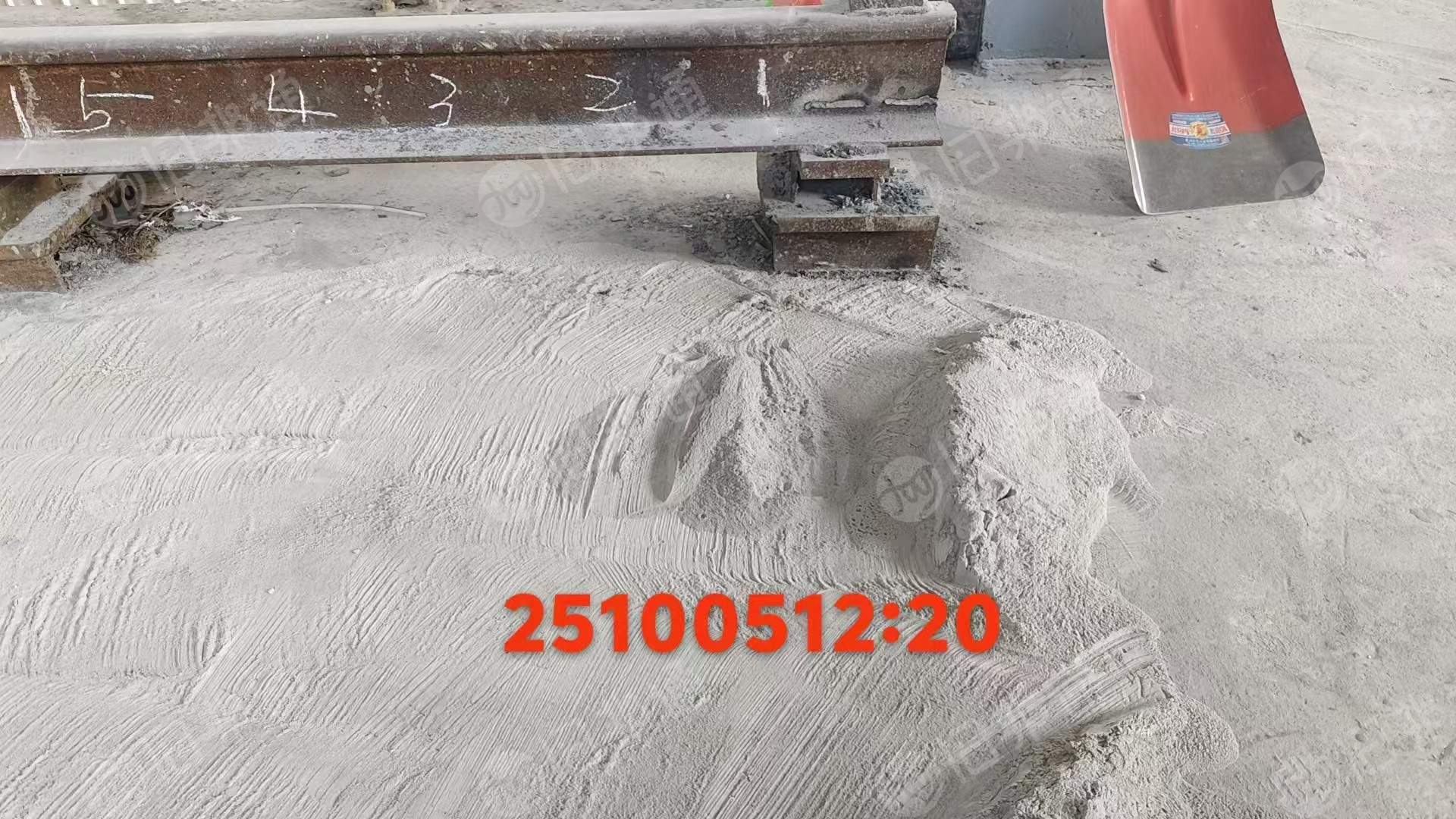 出售煅烧的灰，现货1000吨