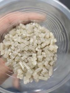 出售一级高压颗粒，保鲜膜颗粒，过100目，可以做吹膜，气泡膜