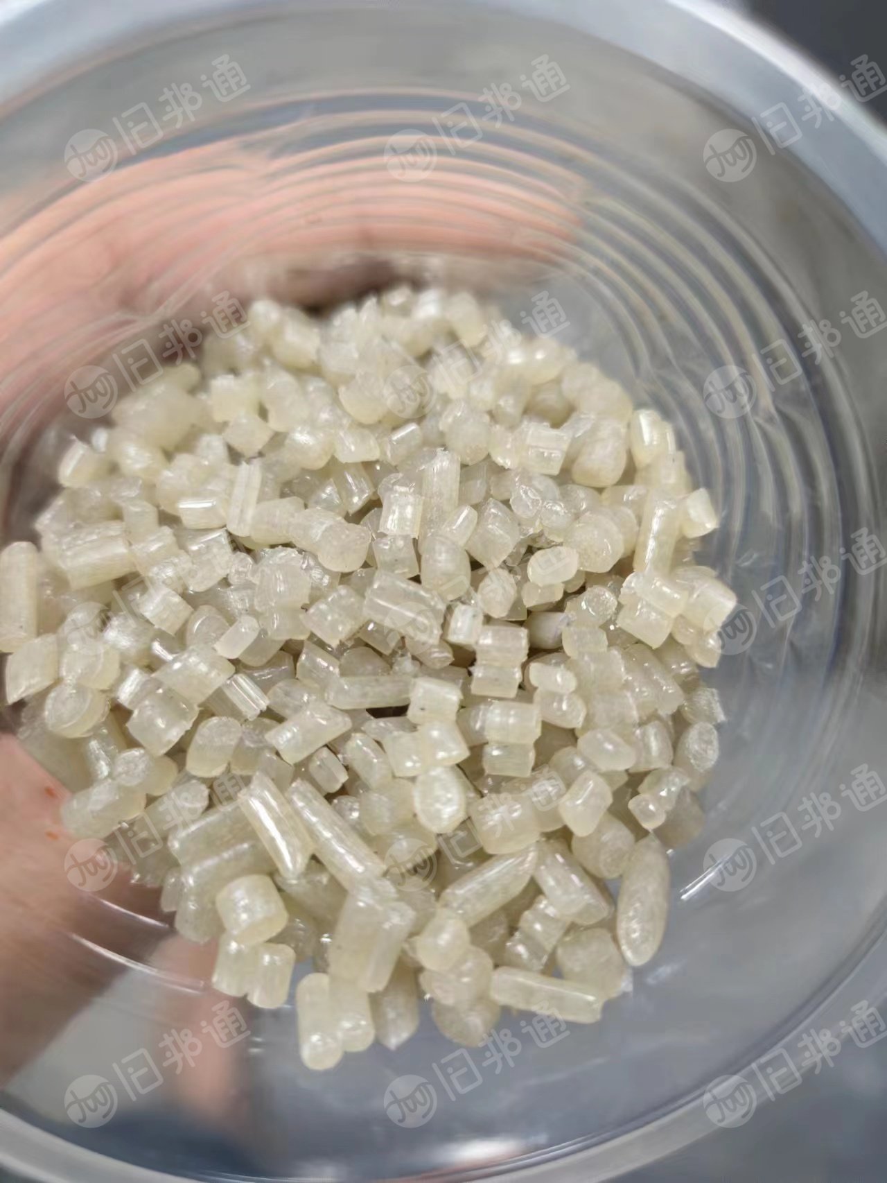 出售一级高压颗粒，保鲜膜颗粒，过100目，可以做吹膜，气泡膜