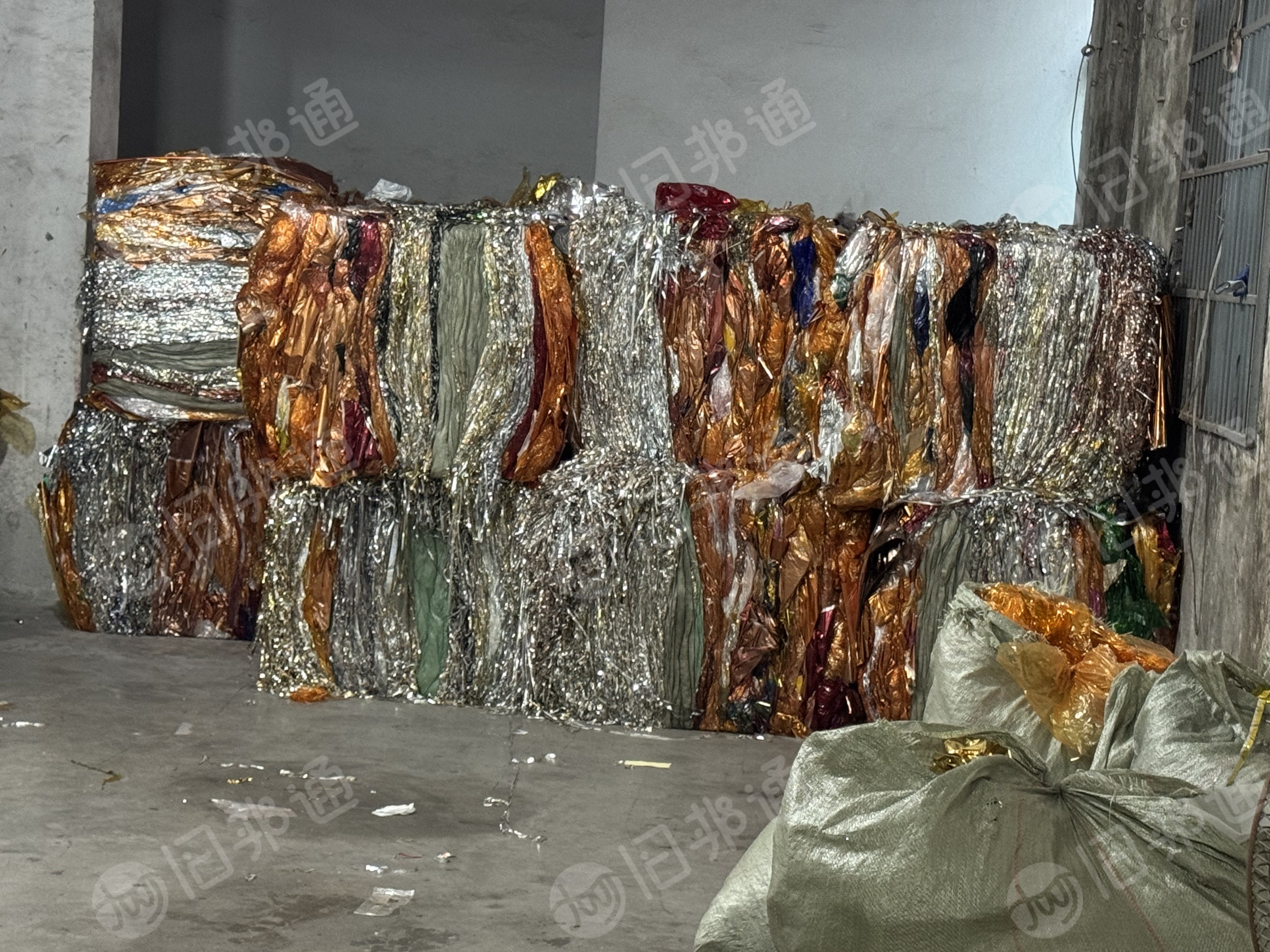 常年出售PET烫金膜，月供60吨