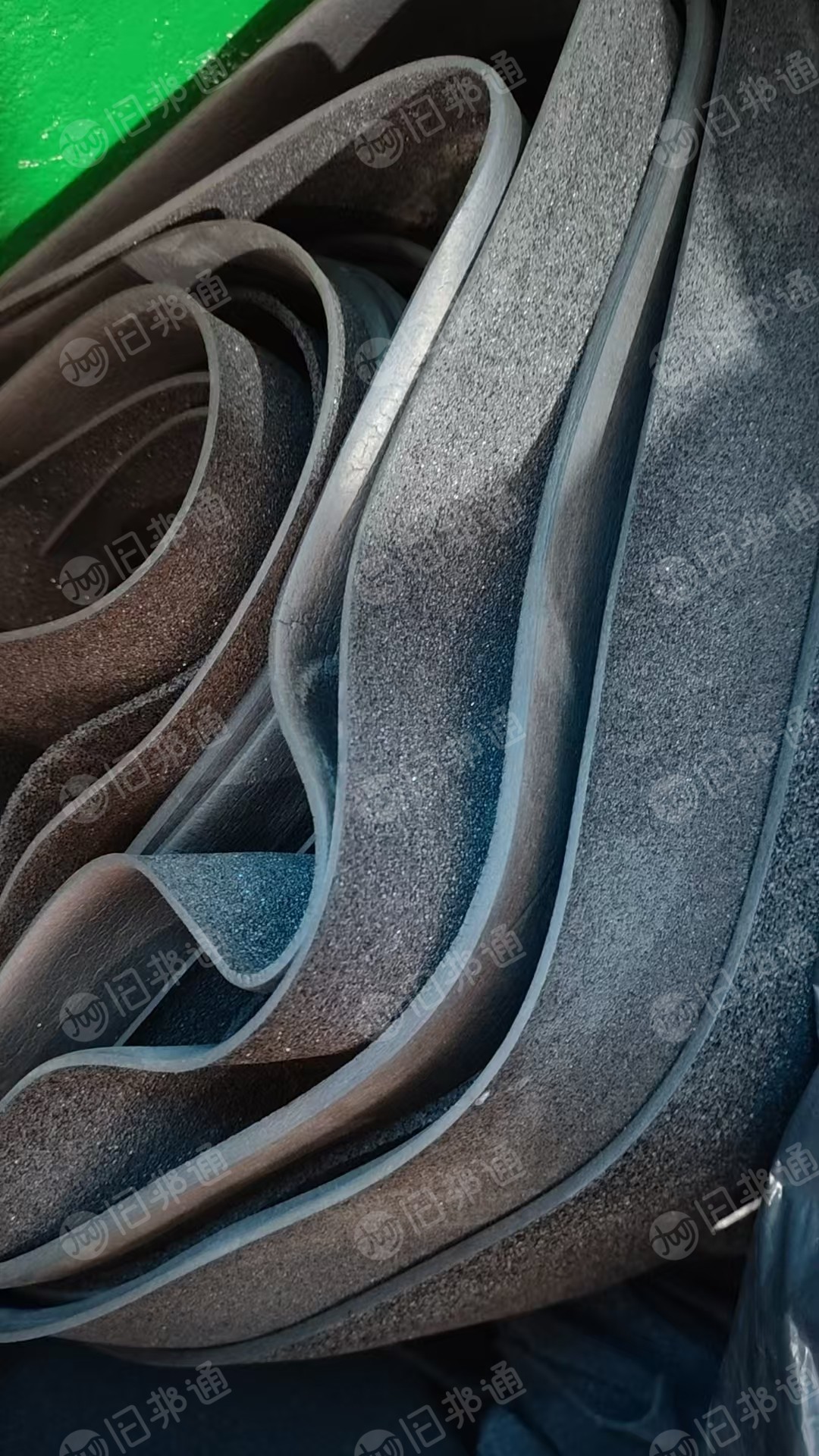 长期出售汽车上用的橡塑混合废料