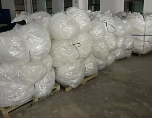 出售高压尼龙共挤膜废料，尼龙占比60%多，高压占比30%多，月供50吨