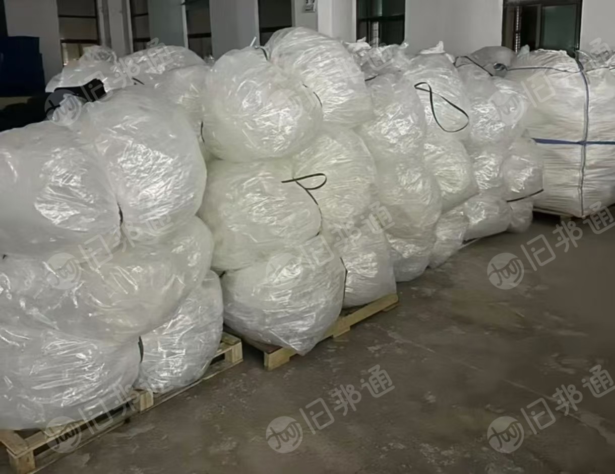 出售高压尼龙共挤膜废料,尼龙占比60%多,高压占比30%多,月供50吨