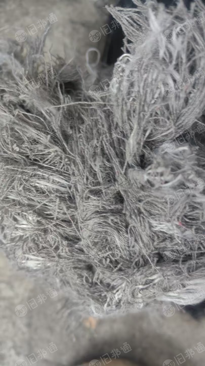 长期出售织布机下来的涤棉布边纱,布边纱下脚料,有黑色,本白,增白,含棉50-60