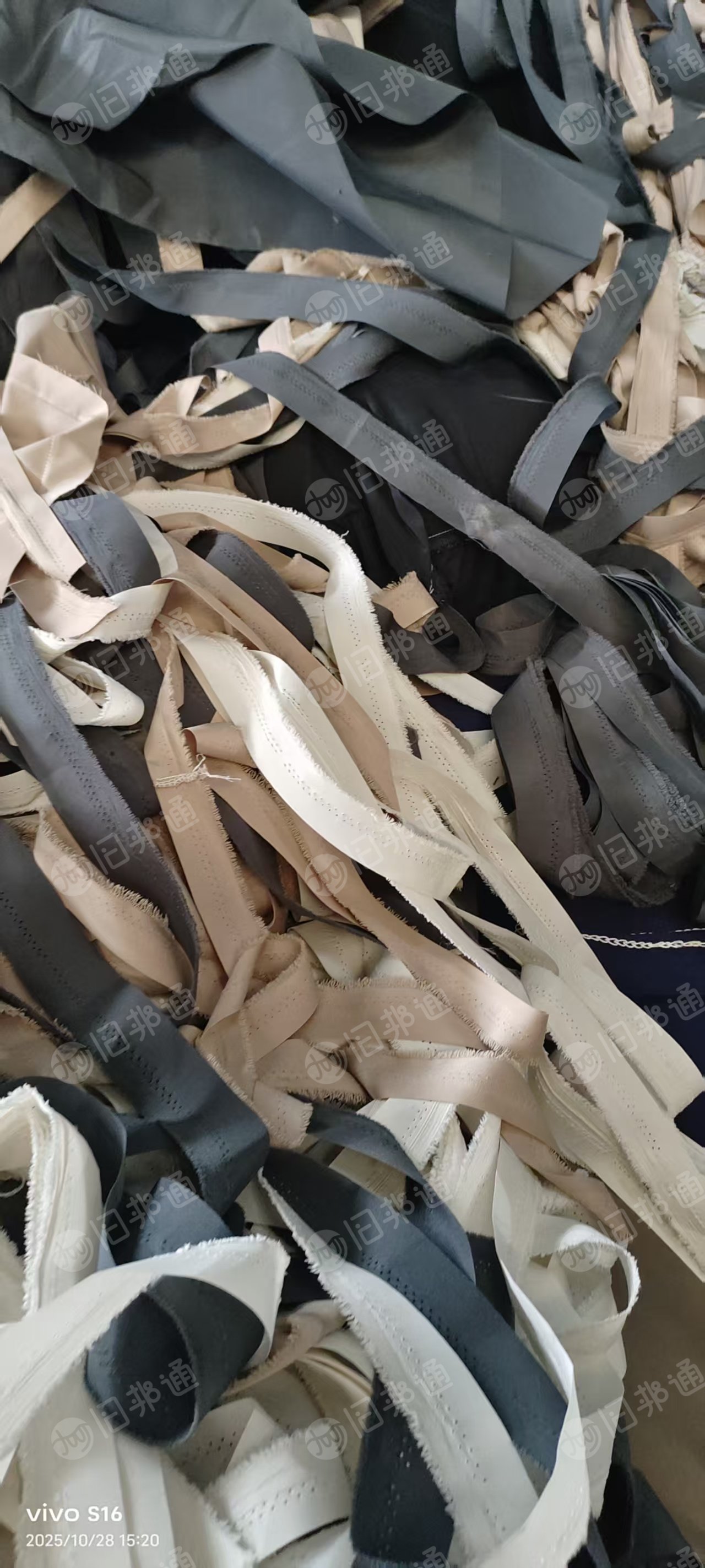 长期出售染厂下来的涤纶废布,涤纶边角料,月供二十多吨