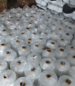 出售涤锦筒丝，涤纶筒丝，涤锦是150D,锦纶含量85，涤纶含量是15，涤纶是100D,现货有5吨多