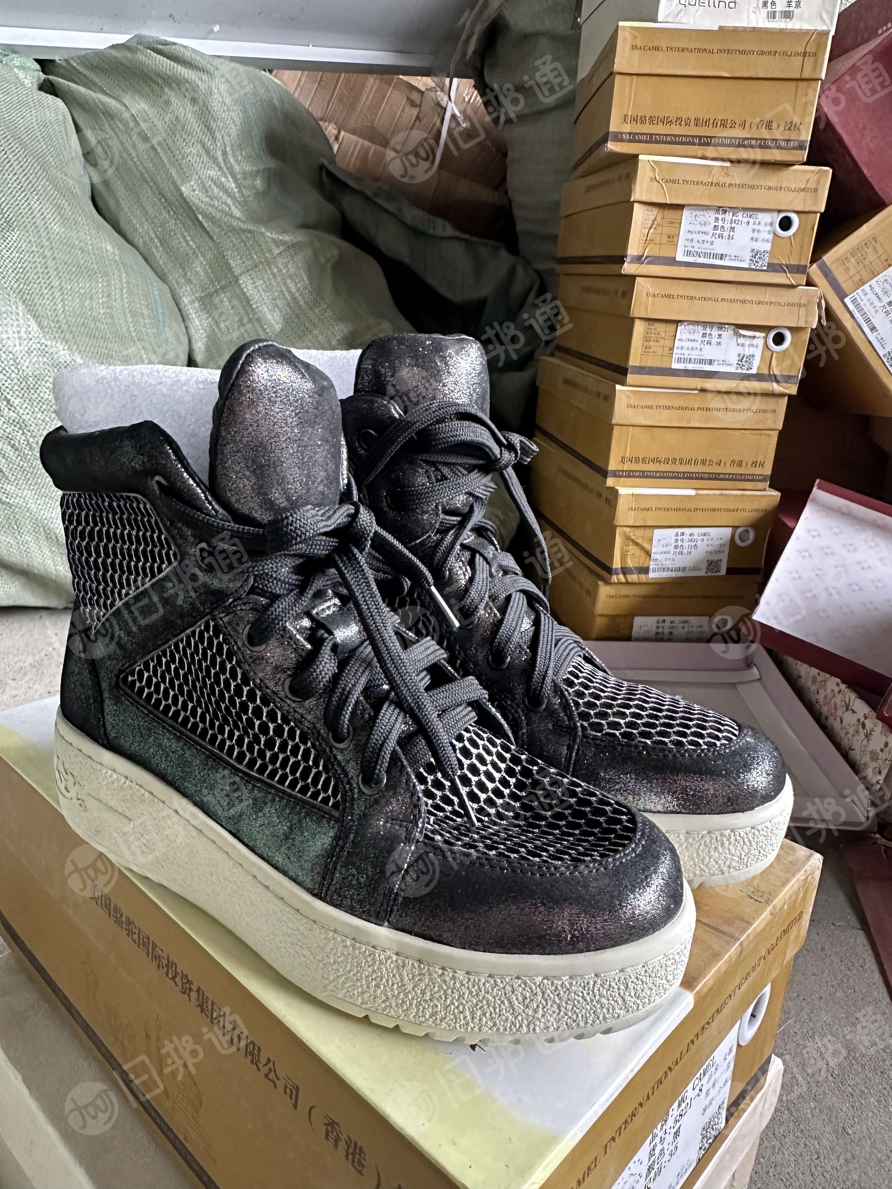 现货处理一批新的库存鞋子,都是真皮的,总共有1500多双,货在广西崇左