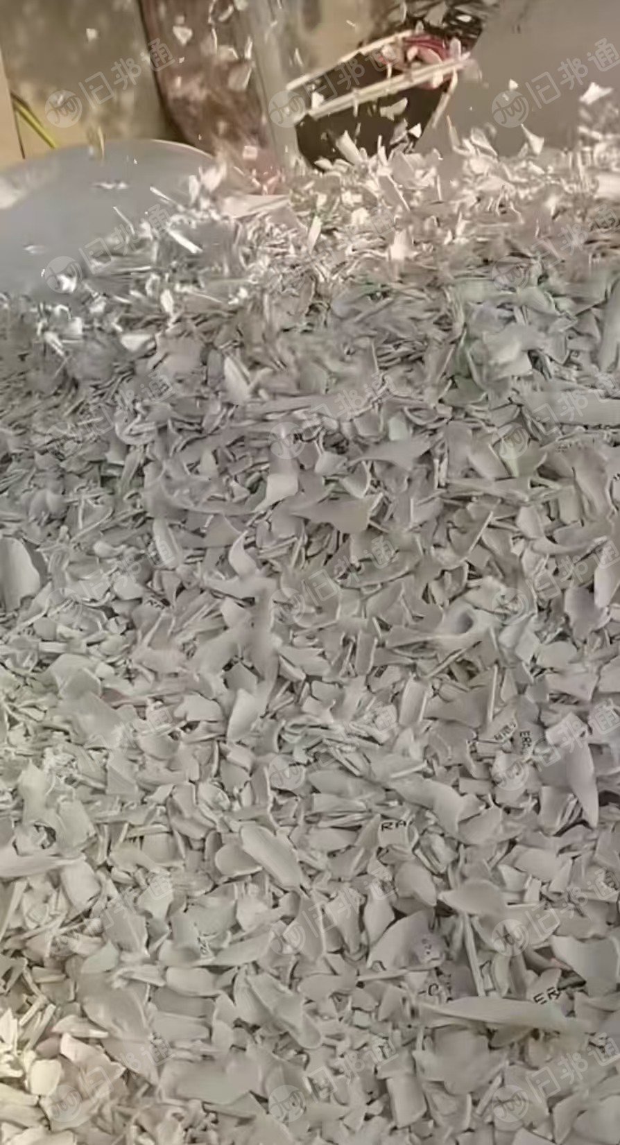 长期出售PVC大小管破碎料