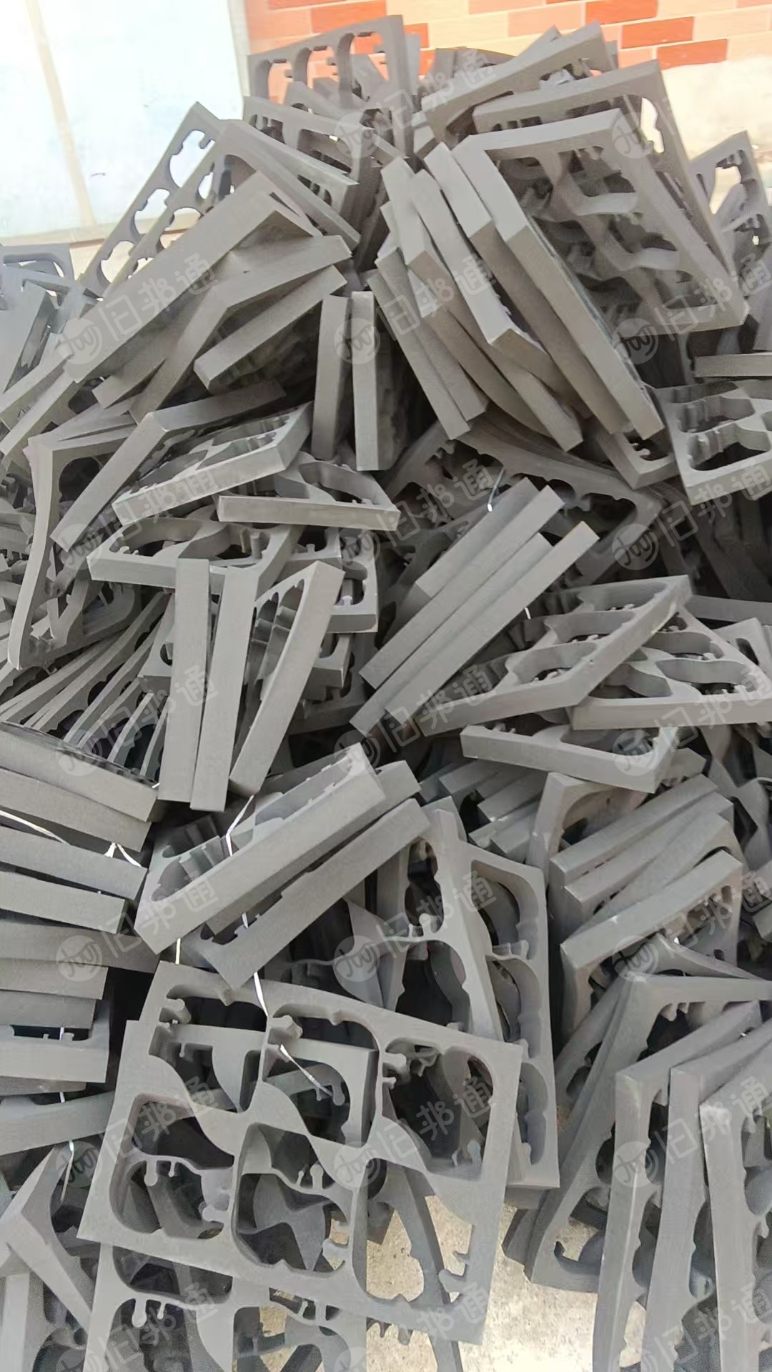 出售EVA边角料，现货好几车