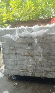 长期出售干造低压膜废料，现货十多吨，每月15吨左右