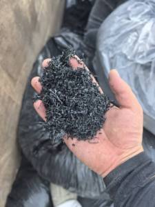 出售汽车厂下来的PP/PC刨花料，现货10来吨