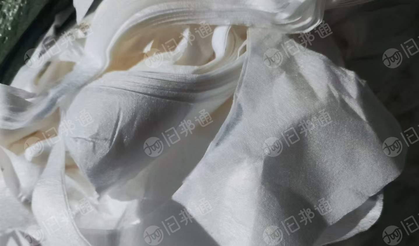 出售水刺无纺布边角料，水刺天丝，无纺布边料，现货有十几吨，货在广东广州