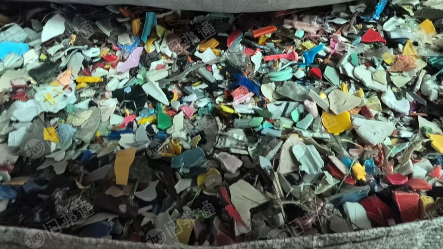 长期出售盐漂花丙破碎料，现货2挂车