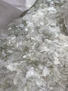 出售PC破碎料，水瓶和其他透明料混破的，冲击50几个。还有杂色，月供几百吨，不加纤
